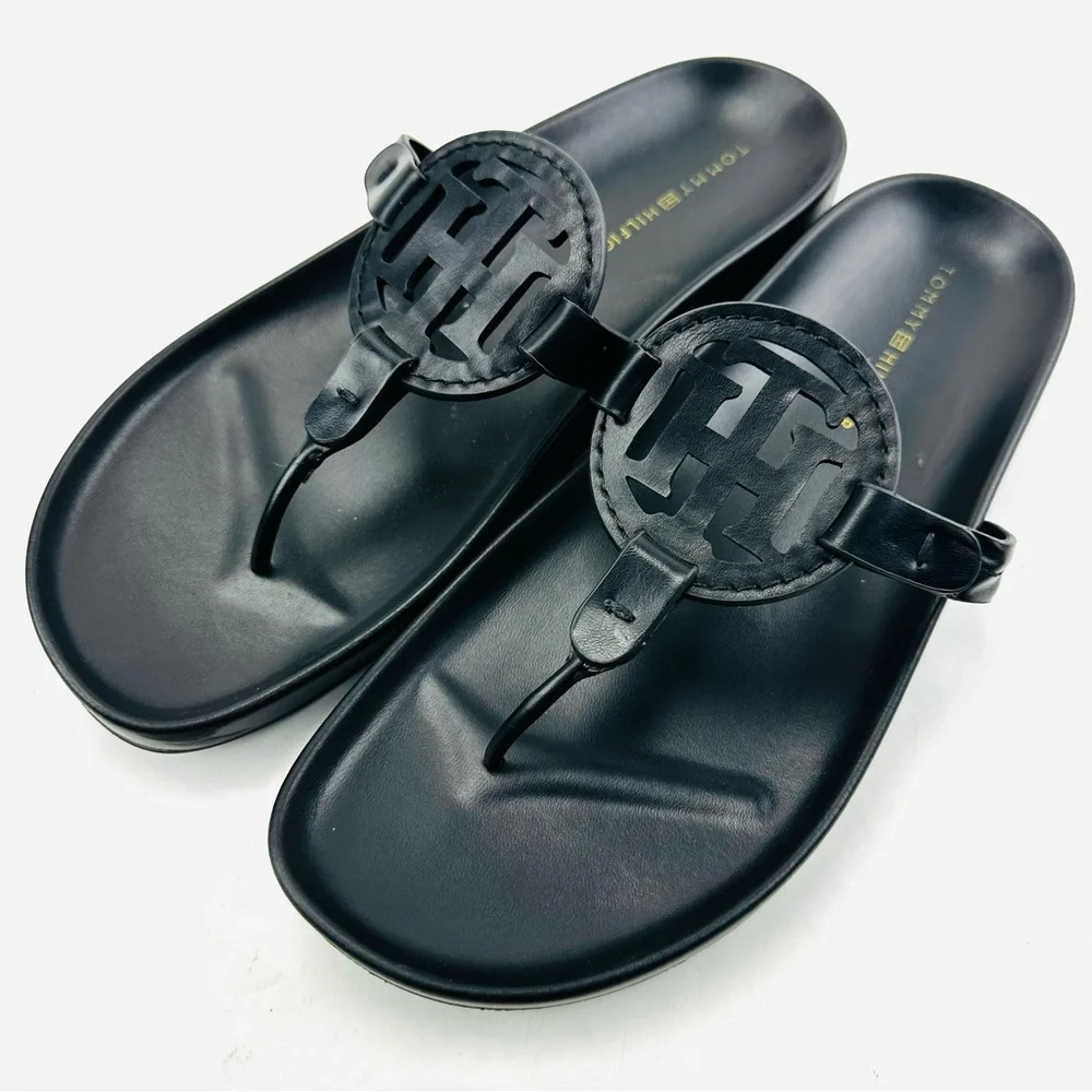 Tommy Hilfiger Relina Logo Circle Slide Toe Post Sandals Black
